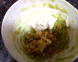 Foto del paso 3 de la receta: Dip de aguacate y cebolla