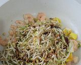 Foto langkah ke 4 dari resep Tumis Tauge Tahu Udang Saus Tiram.