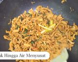 Foto langkah ke 10 dari resep Usus Ayam Bumbu Kecap Kemangi.