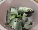 Foto langkah ke 1 dari resep Sup Ikan Bandeng Segar.
