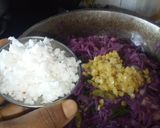 பர்ப்பிள் முட்டைகோஸ் கலர்ஃபுல் பொரியல் (Purple muttaikosh colorful poriyal Recipe in Tamil) ரெசிபி ஸ்டேப் 6 புகைப்படம்
