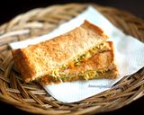 A picture of step 5 of Carrot vermicelli stuffed sandwich roll.