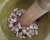 Foto del paso 4 de la receta: Pies de cerdo a la cerveza