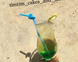 A picture of step 1 of Appletini bomb.