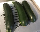 Une image de l'étape 1 de Gratin de courgettes aux haricots, tomate et mozzarella.