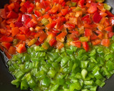 Foto del paso 2 de la receta: Champiñones 🍄 rellenos de verduras 🍅
