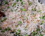 A picture of step 8 of Shahi Matar Paneer Pulao.