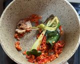 Foto langkah ke 5 dari resep Asem Pedas Kepala Salmon.