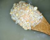 A picture of step 1 of Degi Chicken Haleem.