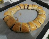 Foto del paso 5 de la receta: Rollo de hojaldre relleno de cajeta y nuez