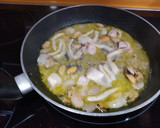 Foto del paso 2 de la receta: Arroz mar y tierra