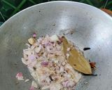 A picture of step 3 of Papaya Daal Masala.