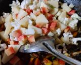 व्हेज सोया पुलाव (Veg Soya Pulao Recipe In Marathi) रेसिपी स्टेप 5 फोटो 