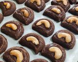 Foto langkah ke 7 dari resep Choco Mede Cookies.