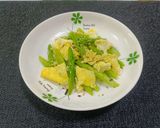 A picture of step 6 of Asparagus and Creamy Scrambled Eggs (Simple Recipe).