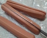 Foto del paso 1 de la receta: Salchichas de viena rellenas (al microondas)