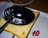 A picture of step 9 of Creamy hand toast.