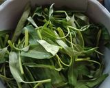 Foto langkah ke 1 dari resep Sayur Asem Kangkung.