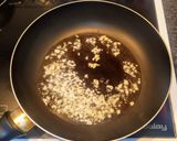 Foto del paso 2 de la receta: Escalopines de pollo en salsa de hongos