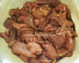 Foto langkah ke 1 dari resep Tumis sapi cabe hijau.