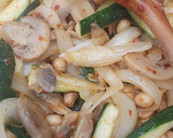 Chilis mogyorós csirke, piri piri mogyis tésza tojtoj rizs⛩🧧 recept fázis 2 fotója