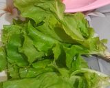 Foto langkah ke 1 dari resep Tumis selada ikan asin.
