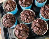 Foto langkah ke 4 dari resep Choco Banana Muffin.