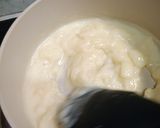 Foto langkah ke 3 dari resep Dadar Gulung Zebra Vla Milky Kurma.