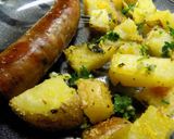 Foto del paso 7 de la receta: Butifarra con papas rústicas crocantes al curry