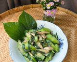 Hình bước làm 3 của món Mướp Xào Nấm Lá Lốt Chay 🌱