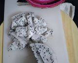 A picture of step 1 of Dragon fruit lemonade.