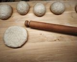 Lepinja (szerb lepénykenyér) recept fázis 3 fotója