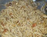 A picture of step 5 of Schezwan veg noodles.