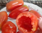 Foto del passaggio 1 della ricetta Pomodori Ripieni a Km Zero di Cuore