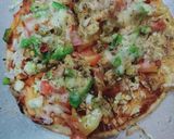 વેજ ચીઝ પીઝા(Veg cheese pizza recipe in gujarati) રેસીપી સ્ટેપ3ફોટો