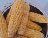 Foto langkah ke 1 dari resep Bubur Jagung Keju.