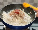 A picture of step 8 of Veg noodles spring rolls.