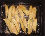 Foto del paso 4 de la receta: Muslos de pollo a la sal