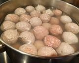 Foto langkah ke 4 dari resep Bakso Kenyal Daging Sapi mix Ayam Tanpa Tepung.