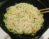 Foto langkah ke 4 dari resep Ebi spaghetti dengan seledri.