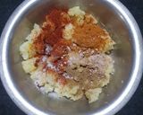 A picture of step 1 of Shimla Mirch Tikki Chaat.