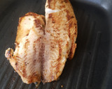 Foto del paso 4 de la receta: Filete de pescado con adobo de chipotle y naranja agria al estilo de LuzMa
