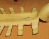 A picture of step 4 of Banana chaat decoration.