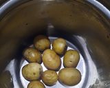 Foto del paso 2 de la receta: Papines, tomillo y romero (hierbas en la cocina)