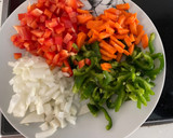 Foto del paso 3 de la receta: Berenjenas rellenas sobre base de patatas panadera