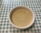 Une image de l'étape 7 de Sauce salade aux anchois, moutarde de Dijon et ail mariné.