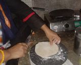 ચાર પડ વાળી રોટી (Char Pad Vali Roti Recipe In Gujarati) રેસીપી સ્ટેપ5ફોટો