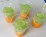 Foto langkah ke 4 dari resep Es Jagung Hawai Premium.