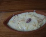 A picture of step 4 of Instant Custard dry fruits sewaiyan.