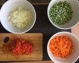 Szaftos tavaszi tarhonyás csirke recept fázis 1 fotója